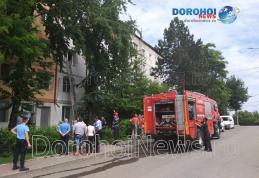 Incendiu într-un apartament din Dorohoi. Pompierii au prevenit extinderea flăcărilor - FOTO