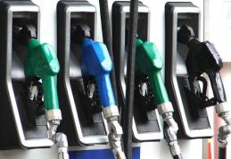 Scumpire a benzinei și motorinei pe fondul creșterii prețului barilului de petrol și majorării accizelor