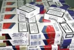 Depistaţi în timp ce transportau 10.000 de ţigarete de contrabandă