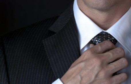 Ce poți păți de la o simplă cravată