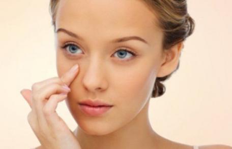 Sfaturi și măști pentru îngrijirea pielii din jurul ochilor