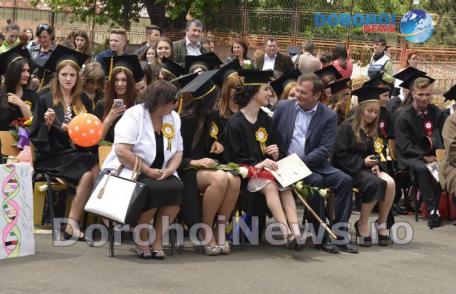 Festivitate de absolvire la Liceul „Regina Maria” Dorohoi - Per aspera ad astra - FOTO