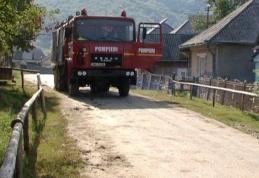 Seceta se resimte tot mai mult în județul Botoșani. Apă menajeră transportată de pompieri la Mihăileni