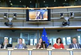 Claudia Ţapardel: România poate câştiga foarte mult de pe urma relaxării sistemului de vize european