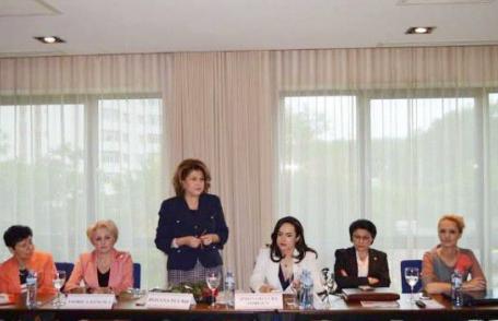 Femeile social democrate s-au întâlnit la Pitești pentru a dezbate egalitatea între femei și bărbați - FOTO