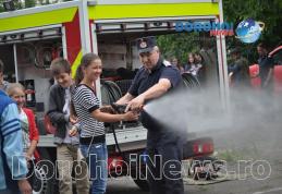 Pompierii pregătesc „viitorul în siguranță” şi la Dorohoi - VIDEO/FOTO