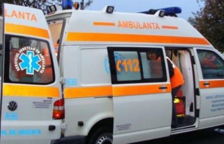 Accident grav pe strada A.I. Cuza din Dorohoi - Nu s-a asigurat la plecarea de pe loc și a băgat un om în spital