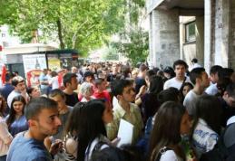 Peste 500 de locuri la buget, neocupate după admiterea de vară la patru universităţi din Cluj