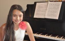 Își donează premiile de mii de dolari! La doar 13 ani, Laura Bretan, „Vocea” de la „Românii au talent”, îmbină perfect arta și caritatea la Chicago