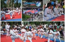 Demonstrație de karate oferite de clubul Black Tiger pe Pietonalul „Grigore Ghica” din Dorohoi - FOTO
