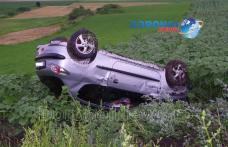 Accident spectaculos pe drumul Dorohoi-Botoșani. O tânără a ajuns la spital după ce s-a dat cu mașina peste cap - FOTO