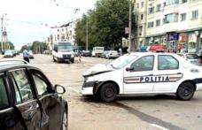 Accident cu maşina poliţiei, în Botoșani. Echipajul se afla în misiune. O polițistă a fost rănită!