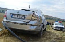 Un primar din județul Botoșani a încercat să calce un consătean cu un camion și i-a făcut mașina praf