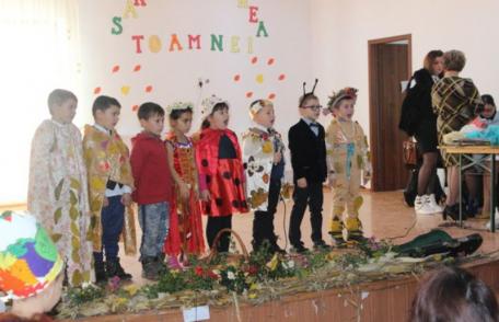Sărbătoarea toamnei la Școala Gimnazială „Ioan Murariu” Cristinești - FOTO