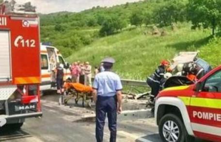 Accident! Trei persoane au ajuns la spitalul Dorohoi după ce șoferul a pierdut controlul mașinii într-o curbă!