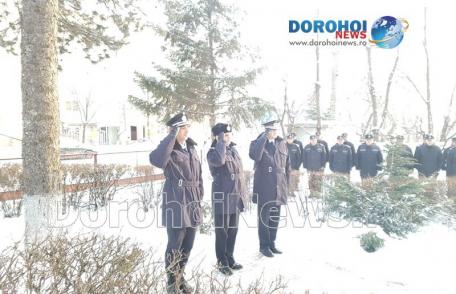 Depunere de coroane la Dorohoi de Ziua Protecției Civile din România - FOTO