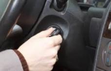 Mașină lăsată cu motorul pornit și cu cheile în contact, furată din parcarea unui supermarket din Botoșani