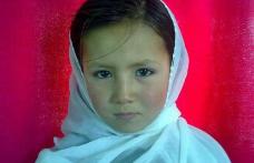 Povestea fetiţei de 9 ani ucisă de talibani cu acordul autorităţilor