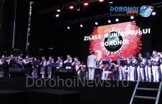 Evenimentul dedicat Zilelor Municipiului Dorohoi 2022 deschis cu entuziasm de talentați artiști locali