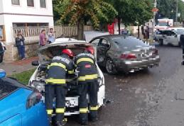Accident pe o stradă din Botoșani! Trei autoturisme au fost avariate - FOTO