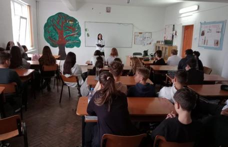 Elevii Școlii Gimnaziale „Mihail Kogălniceanu” învață să aibă grijă de sănătatea lor – FOTO