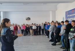 Concurs între elevii de gimnaziu pe tema violenței școlare în cadrul unui parteneriat dintre IPJ și IȘJ Botoșani