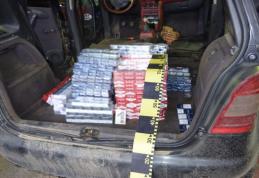 Peste 23.500 de țigarete ascunse în podeaua unui autoturism descoperite de polițiștii de frontieră botoșăneni