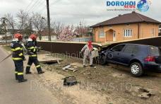 Pompierii au intervenit de urgență după ce o mașină a rupt o conductă de gaz din Broscăuți - FOTO