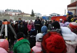 I.S.U. Botoşani vizitat de zeci de copii şi adulţi de Ziua Protecţiei Civile din România