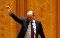 Băsescu: Abandonez mandatul dacă la referendum vin sub 50%, votul majoritar fiind împotriva mea