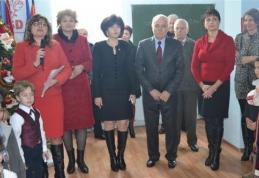 Femeile PSD-iste din Botoșani au oferit daruri copiiilor în cadrul acţiunii „Vine, vine Moș Crăciun”