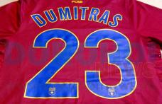 Tricourile lui Andrei Dumitraș la loc de cinste în vestiarul stadionului din Pomîrla care îi va purta numele
