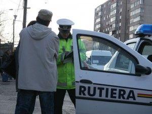 Un bărbat din Cordăreni s-a ales cu dosar penal după ce a condus o mașină cu numere false
