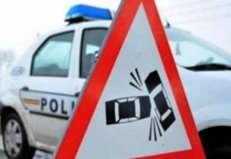 O șoferiță s-a dat peste cap cu mașina între localitățile Văculești și Brăești