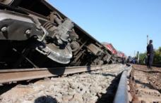 Un tren plin cu bușteni a deraiat la Bistrița. Nu au fost înregistrate victime