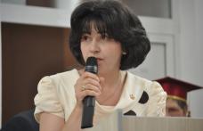 Senatorul Doina Federovici: „V-aţi ales o profesie nobilă şi vă felicit pentru asta”