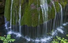 Perla din munți. Cascada din România care a cucerit lumea cu frumuseţea ei. Ce o face unică? - VIDEO