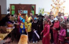 Halloween cu mască și fără mască la Școala „Gheorghe Popovici” Lozna și Școala nr. 2 Strateni - FOTO