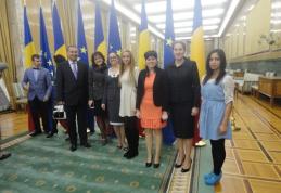 Elevă de la Colegiul Național „Grigore Ghica” Dorohoi premiată pentru performanță de Guvernul României - FOTO