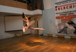 Asociația Culturală ARLECHIN Botoșani organizează cursuri de balet şi dans clasic pentru copii şi elevi