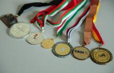 Premii pentru elevii olimpici. Eveniment susținut de Fundația Dan Voiculescu pentru Dezvoltarea României