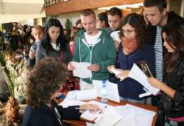 AJOFM Botoșani acordă sprijin financiar pentru cei care angajează absolvenţi de învăţământ superior
