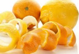 Câteva moduri inedite de a refolosi cojile de portocală