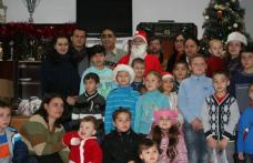 Echipa deputatului Tamara Ciofu şi cea a Primăriei Botoşani au adus cadouri de Crăciun copiilor