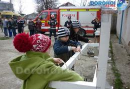 Vezi echipele câștigătoare la Concursul Judeţean „Echipaj de pompieri” faza zonală - FOTO