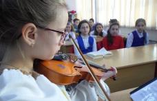 Creativitate, îndemânare şi talent la Şcoala Gimnazială „Mihail Kogălniceanu” Dorohoi – FOTO