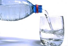 De ce este important să bei apă pe stomacul gol