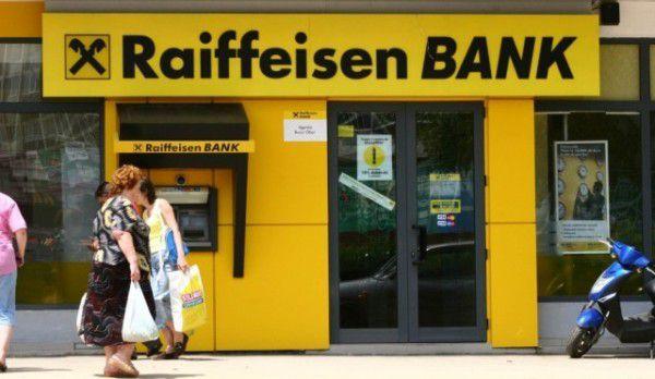clienți Raiffeisen Bank cu conturile golite