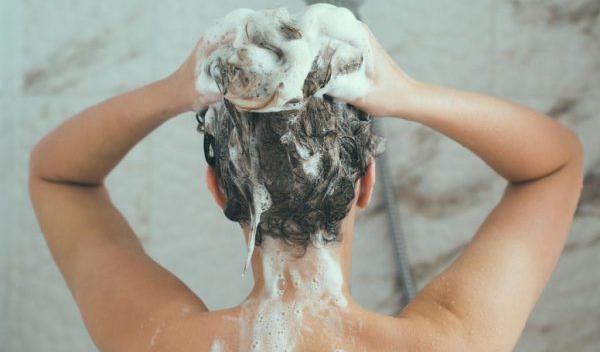 bicarbonat de sodiu în șampon