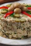Salată de pui cu ciuperci și porumb